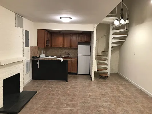 Rented by RV Realty | media 18