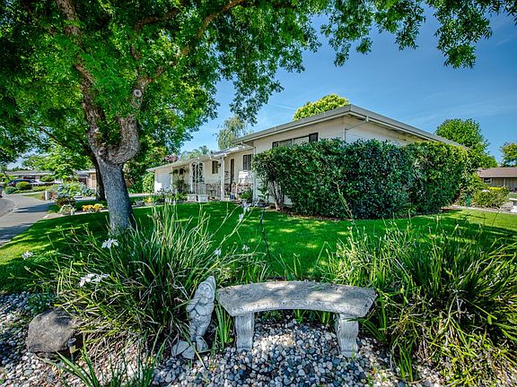 5th image of 1622 Donner Way