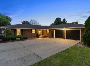 1224 Vista Ct, Muscatine, IA 52761