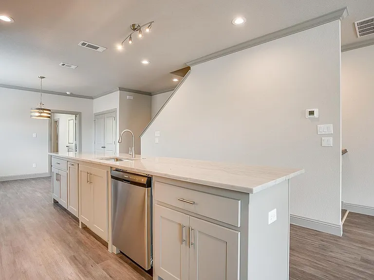 2834 Wayside Ave #2028 — Photo 14