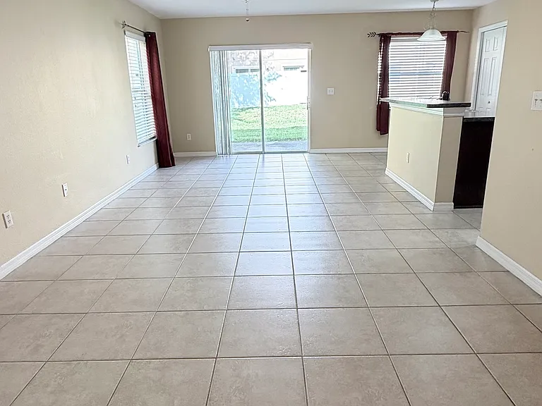 3755 Collingwood Ln — Photo 2