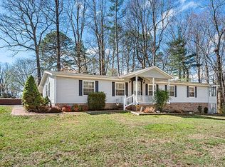 181 Greystone Dr, Hendersonville, NC 28792