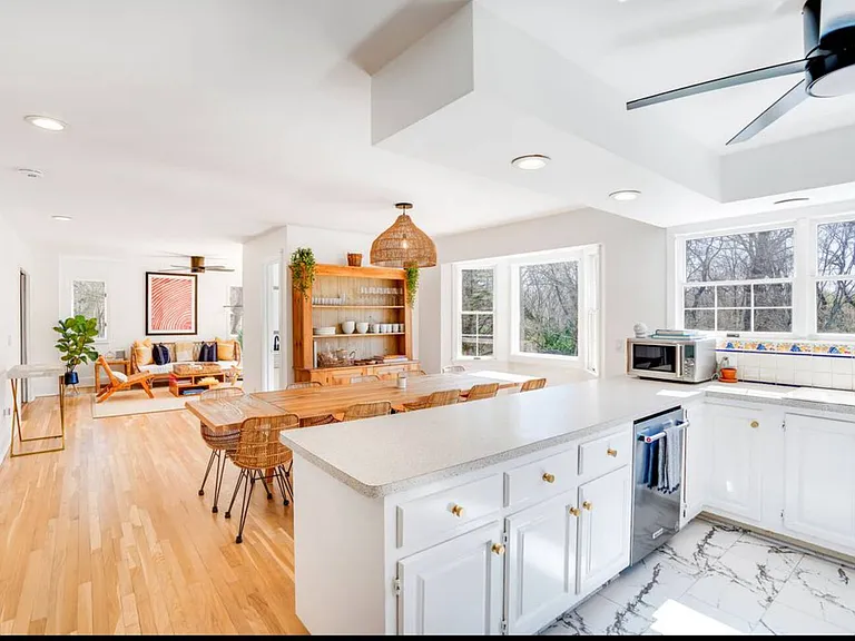 3 Orchard Ave — Photo 4