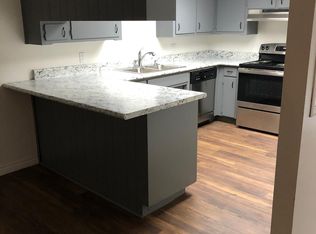 2704 S Sallee Ct #2704, Visalia, CA 93277