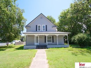926 N Commercial Ave, Superior, NE 68978
