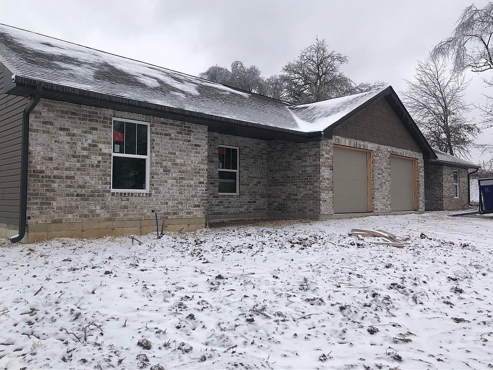 1st image of 211 Cedar Cir #A&b