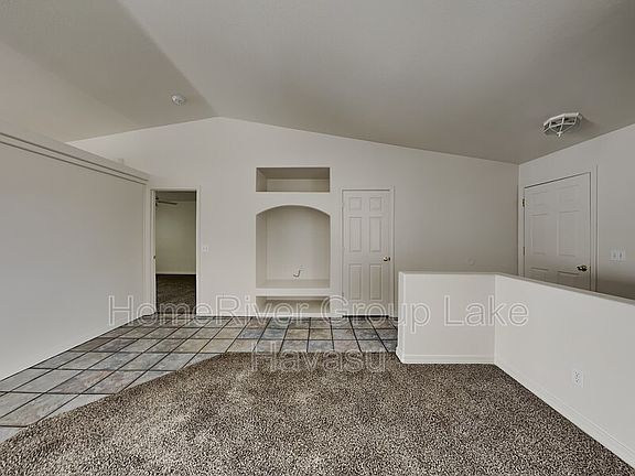 3rd image of 2081 Magnolia Dr Unit 102