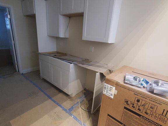 3rd image of 6337 S Eberhart Ave #2
