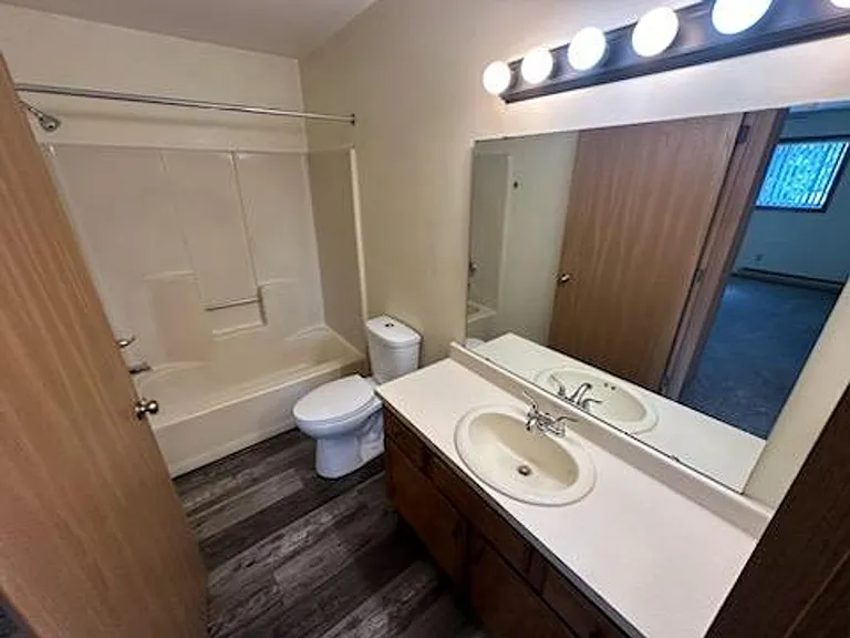 Joann Lane Apartments — Photo 9