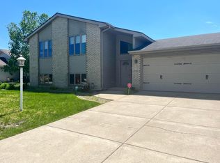 7251 Merganser St, Hobart, IN 46342