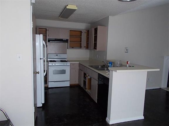 4th image of 2306 Klattenhoff Dr