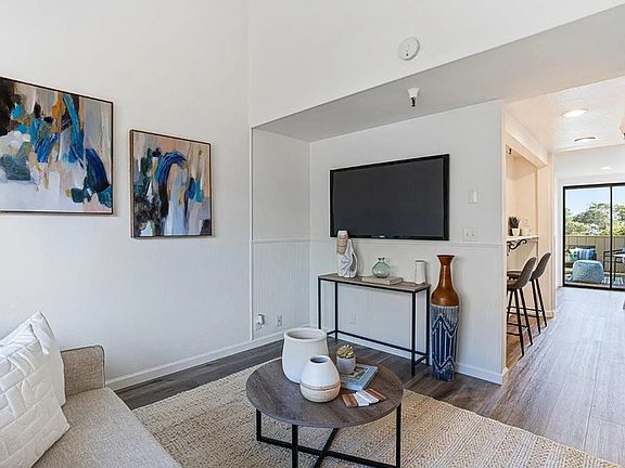 5th image of 565 English Ave APT 14