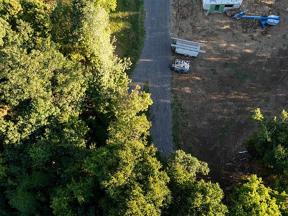 4th image of 68 Pine Street