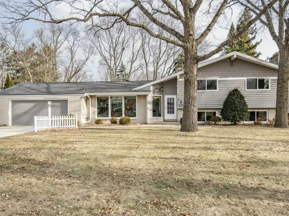 3326 North Knoll TERRACE, Wauwatosa, WI 53222