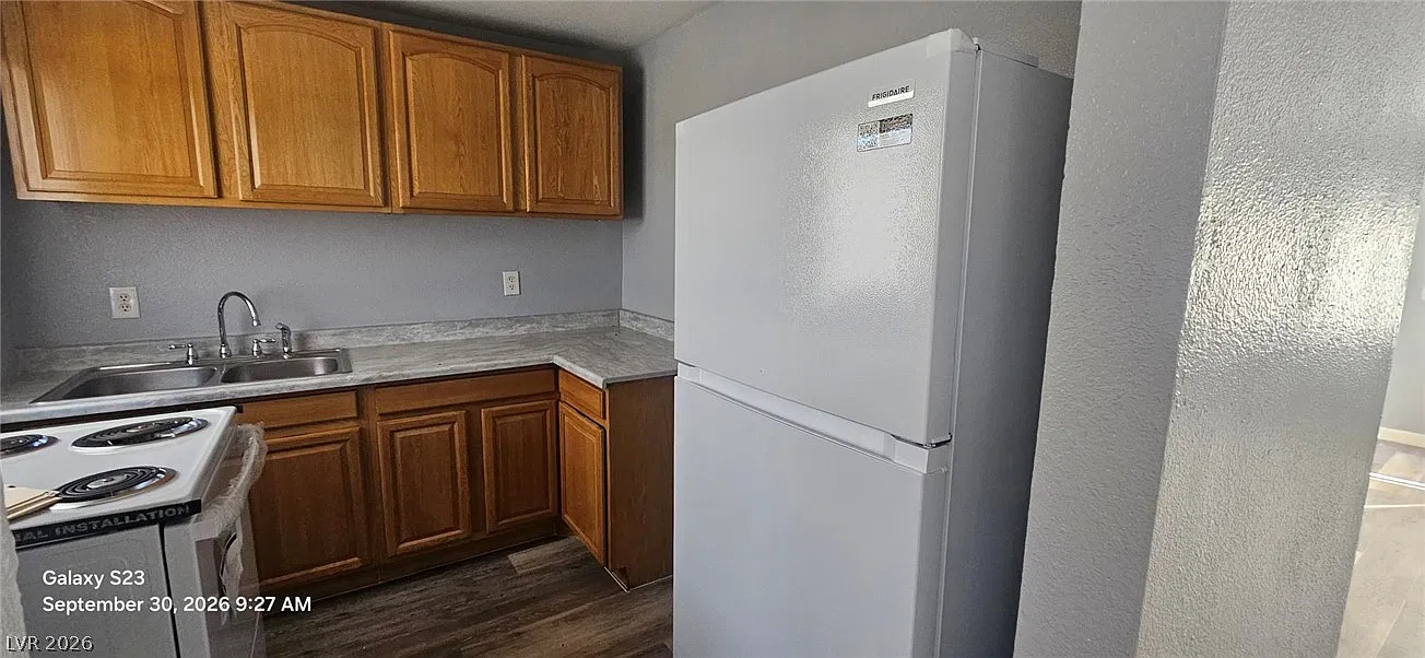 1 bed, 1.0 bath, 2340 sqft, $900 — Photo 1