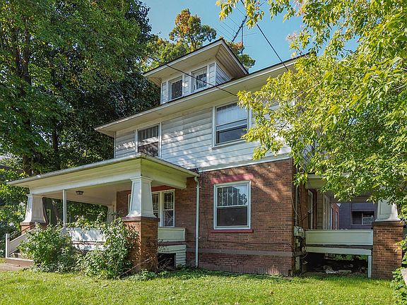 2nd image of 315 Douglas Ave #317