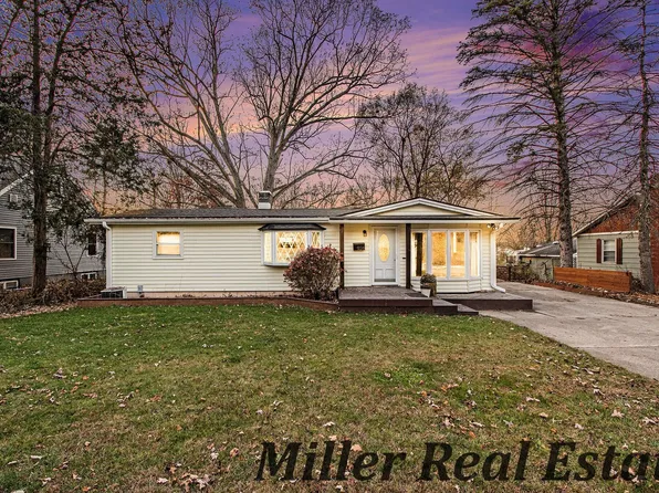 926 N Washington St, Lowell, MI 49331