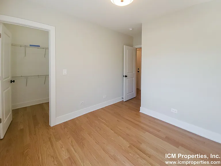 2018 W Montrose Ave #22CC — Photo 7