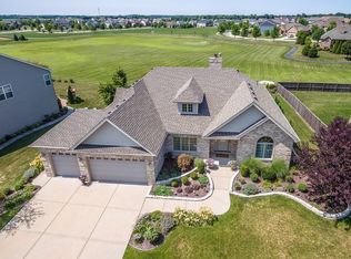 2057 Westover Rd, North Aurora, IL 60542