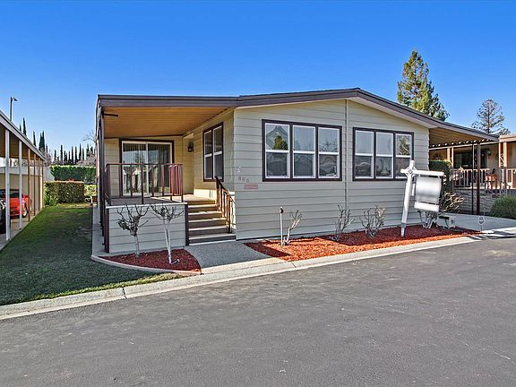 3rd image of 886 Villa Teresa Way