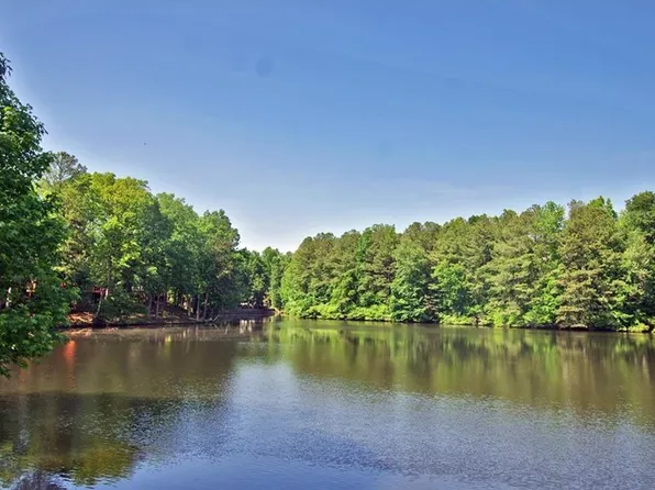 605 Garden Ct, Sandy Springs, GA 30328