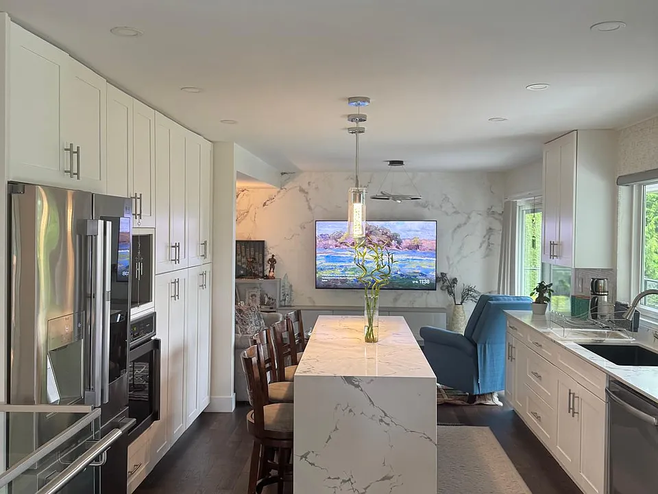 815 Elveden Row #3B
