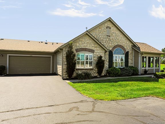 3rd image of 2104 Heather Glen Way