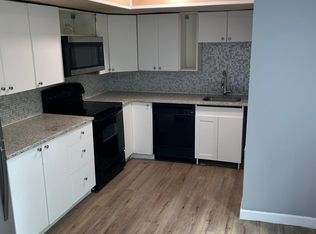 637 Burson Ave APT 6, Carrollton, GA 30117