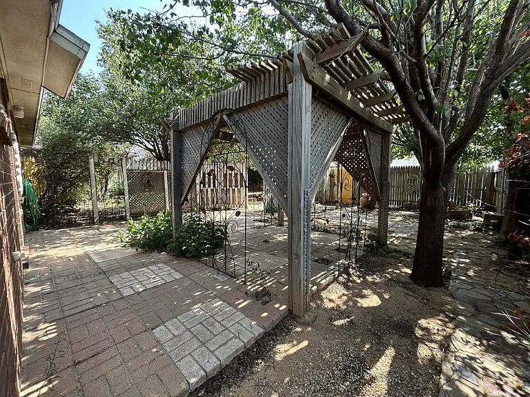 8113 Sherman Ave — Photo 14