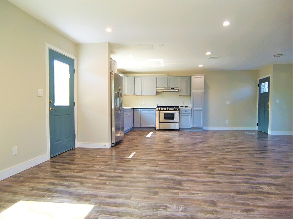 1st image of 7914 Vantage Ave