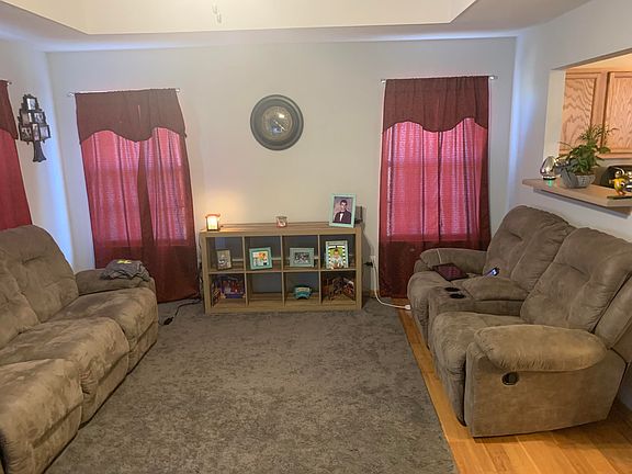 4th image of 110 Marberry Pl