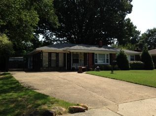 1406 S White Station Rd, Memphis, TN 38117