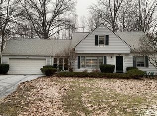 26913 N Woodland Rd, Beachwood, OH