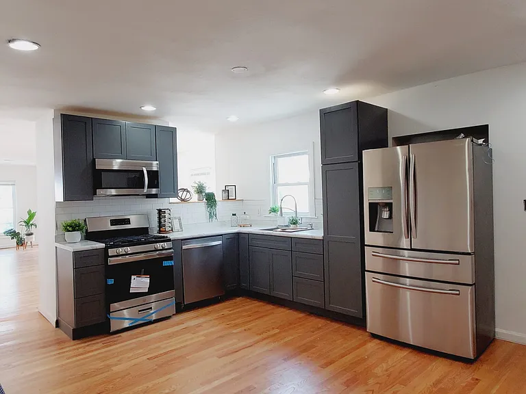 19 Court St #1 — Photo 4