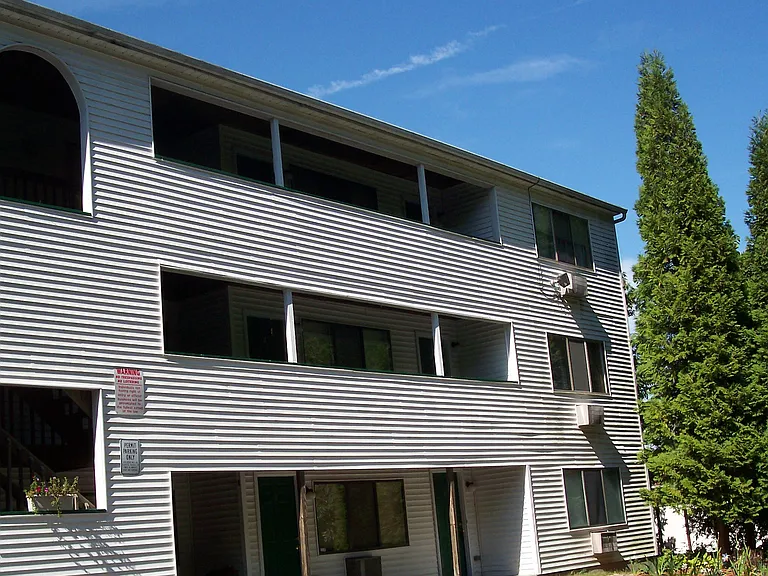 218 Waterville St #5 — Photo 9