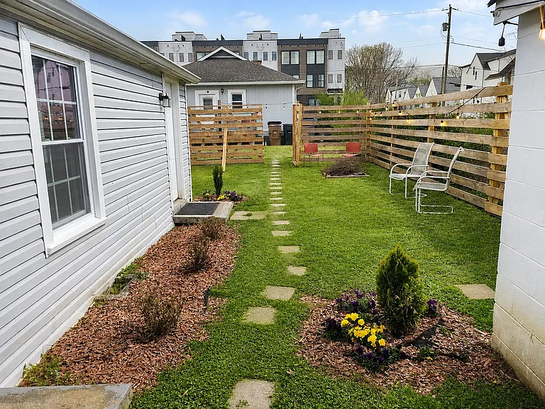 112 Lucile St — Photo 4