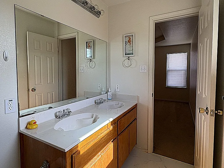 1117 Katelyn Cir — Photo 15