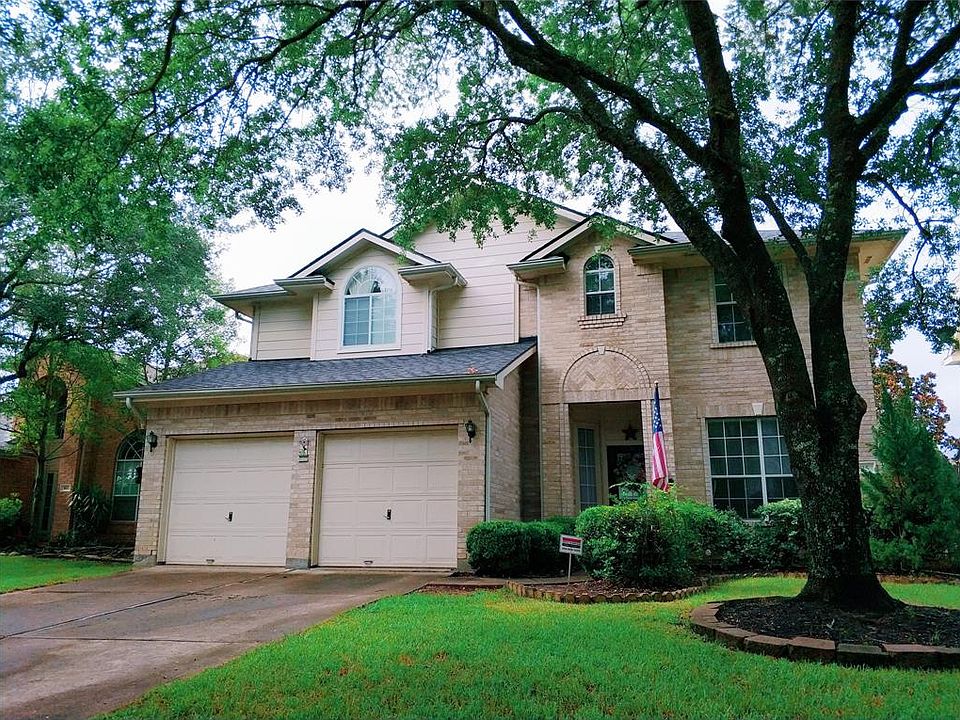 1st image of 815 Featherbrook Ct