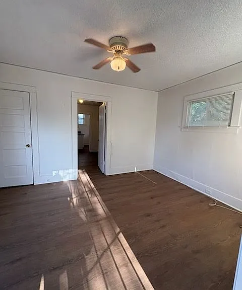34 N Marguerita Ave — Photo 3
