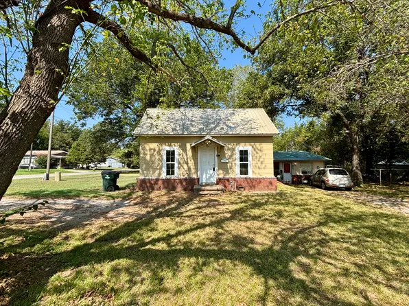 1324 W Maple St, Collinsville, OK 74021
