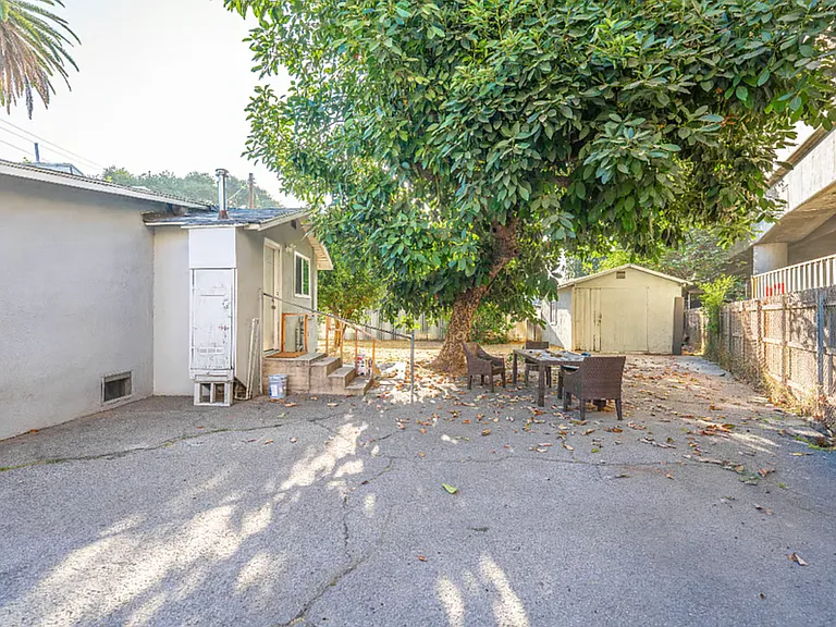 924 W Walnut Ave — Photo 25
