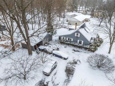 310 Edgemoor Dr, Trail Creek, IN, 46360