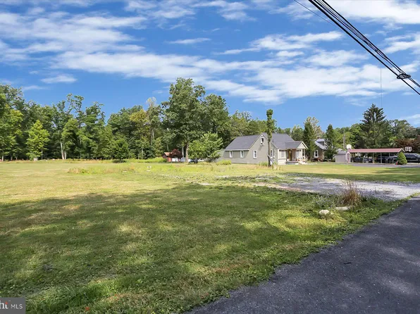 110 Cold Springs Rd, Carlisle, PA 17015
