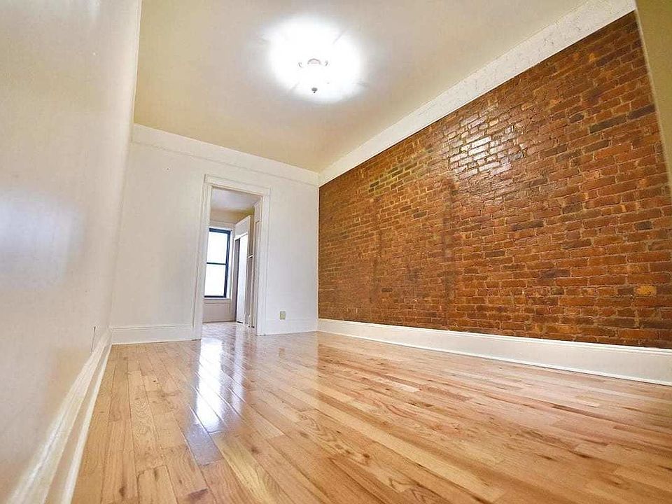1st image of 2547 35th St APT 3L