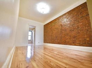 2547 35th St APT 3L, Astoria, NY 11103