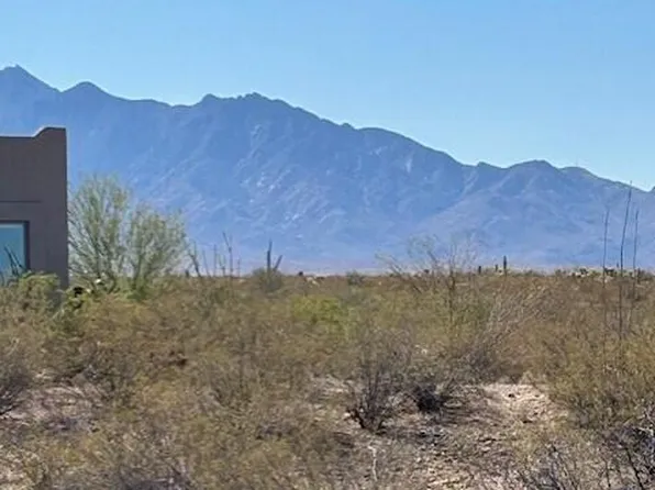 2046 E Old Stone House Trl, Sahuarita, AZ 85629