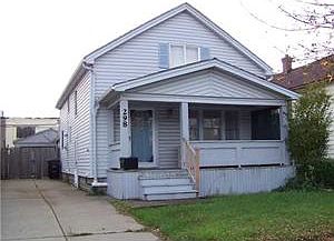 1st image of 298 W Hazeltine Ave