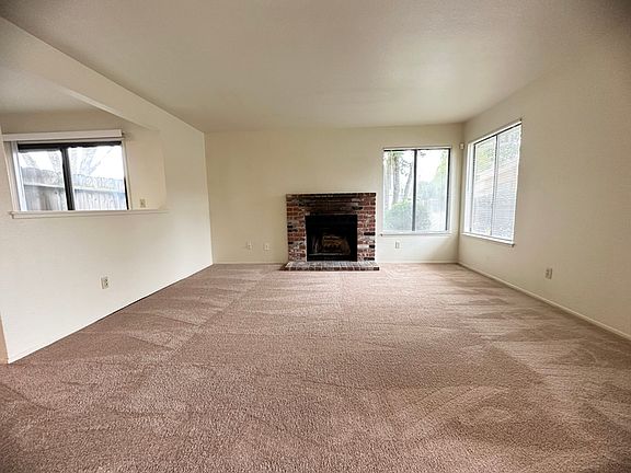 2nd image of 1266 Andalusia Dr