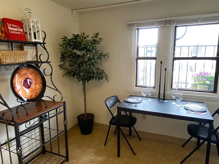 716 Washington Pl — Photo 39