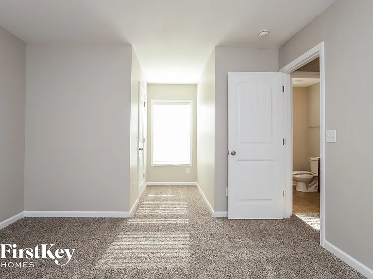 224 Woodmill Way SW — Photo 12